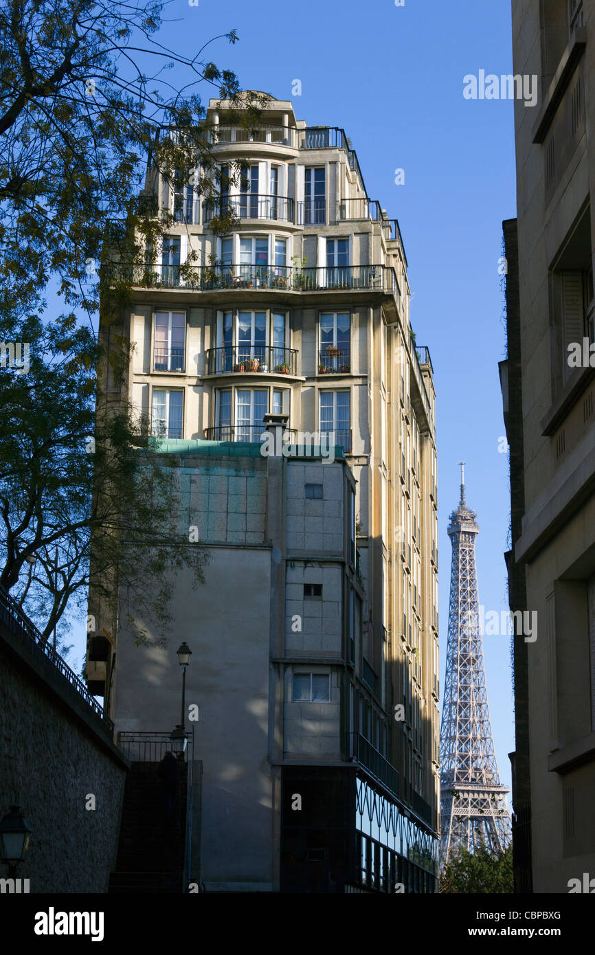 Edificio di appartamenti in Rue Raynouard e Berton, Parigi, Francia Foto Stock