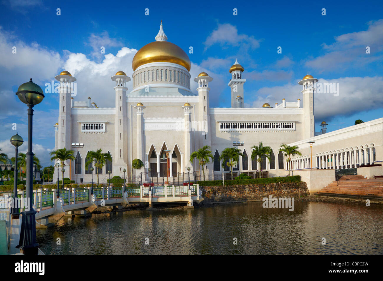 Moschea di Omar Ali Saifuddien Bandar Seri Begawan, Brunei Foto Stock