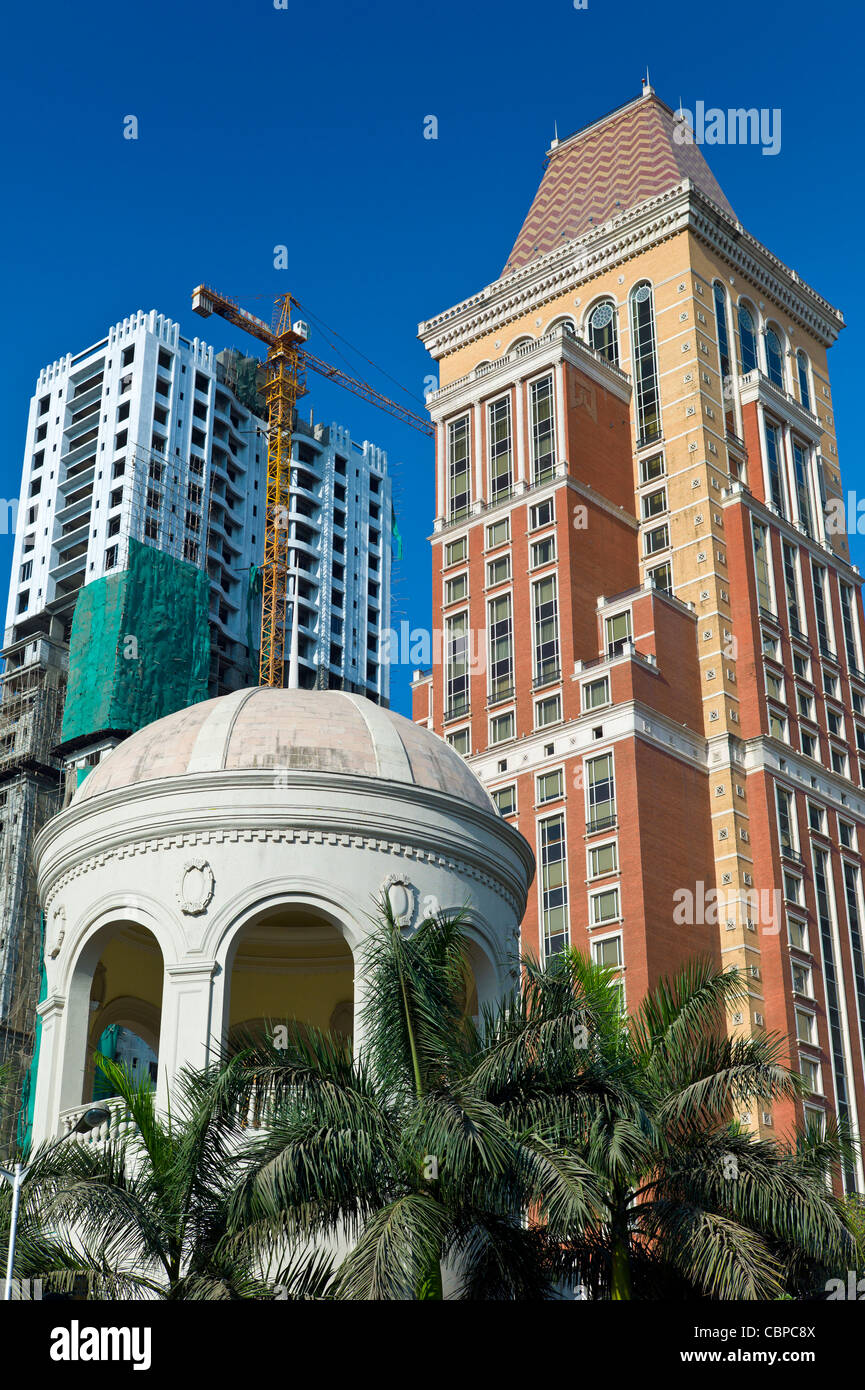 Nuova costruzione per la nuova costruzione ITC Grand Central Hotel Sheraton Parel quartiere del centro di Mumbai, Maharashtra, India Foto Stock