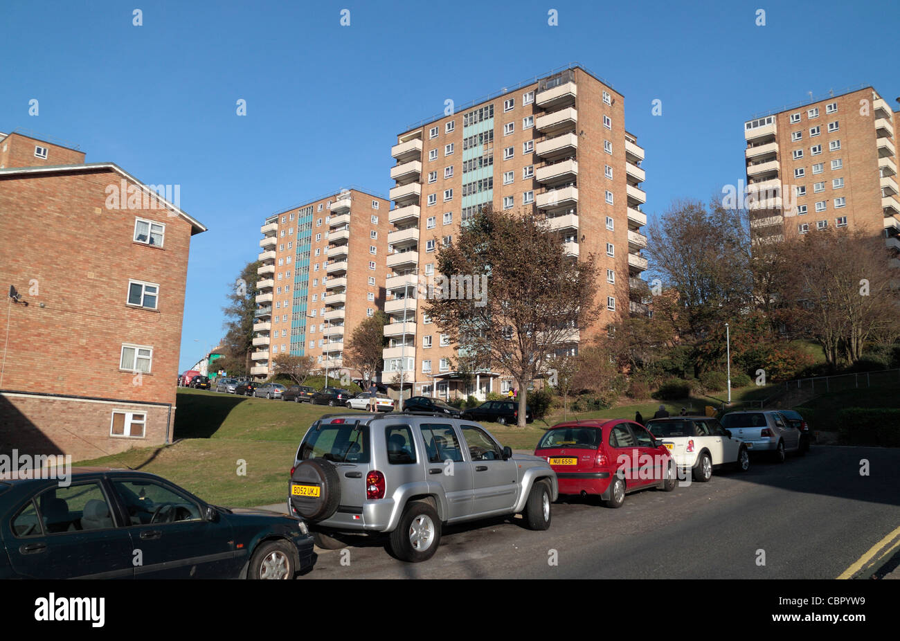 Vista verso Grove Hill Tower blocchi nel centro di Brighton, East Sussex, Regno Unito. Foto Stock
