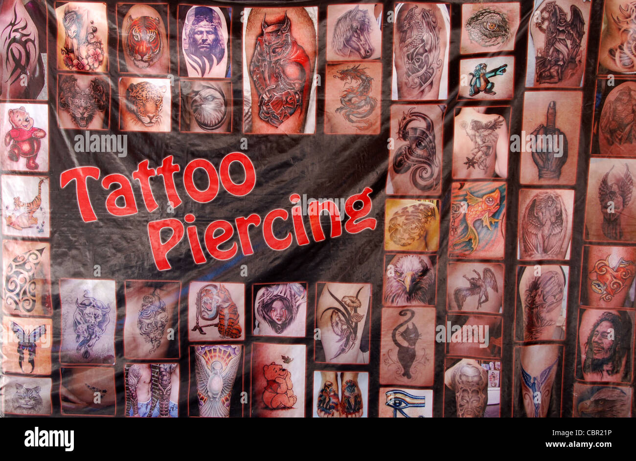Tatuaggio piercing parlor Icmeler turchia europa Foto Stock