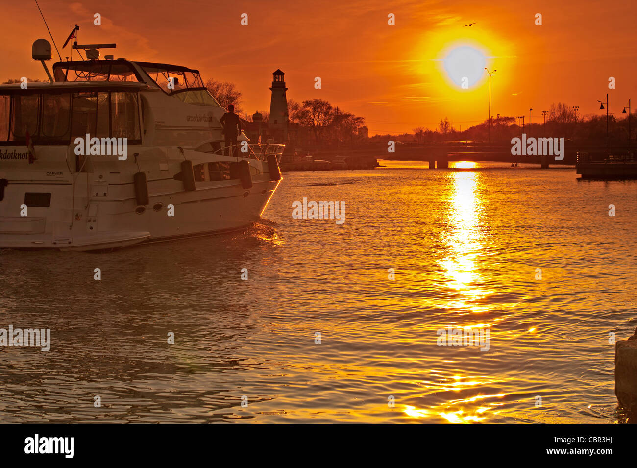 Yacht partenza dal Porto di credito, Canada, Ontario, Mississauga, porto di credito, molla Foto Stock