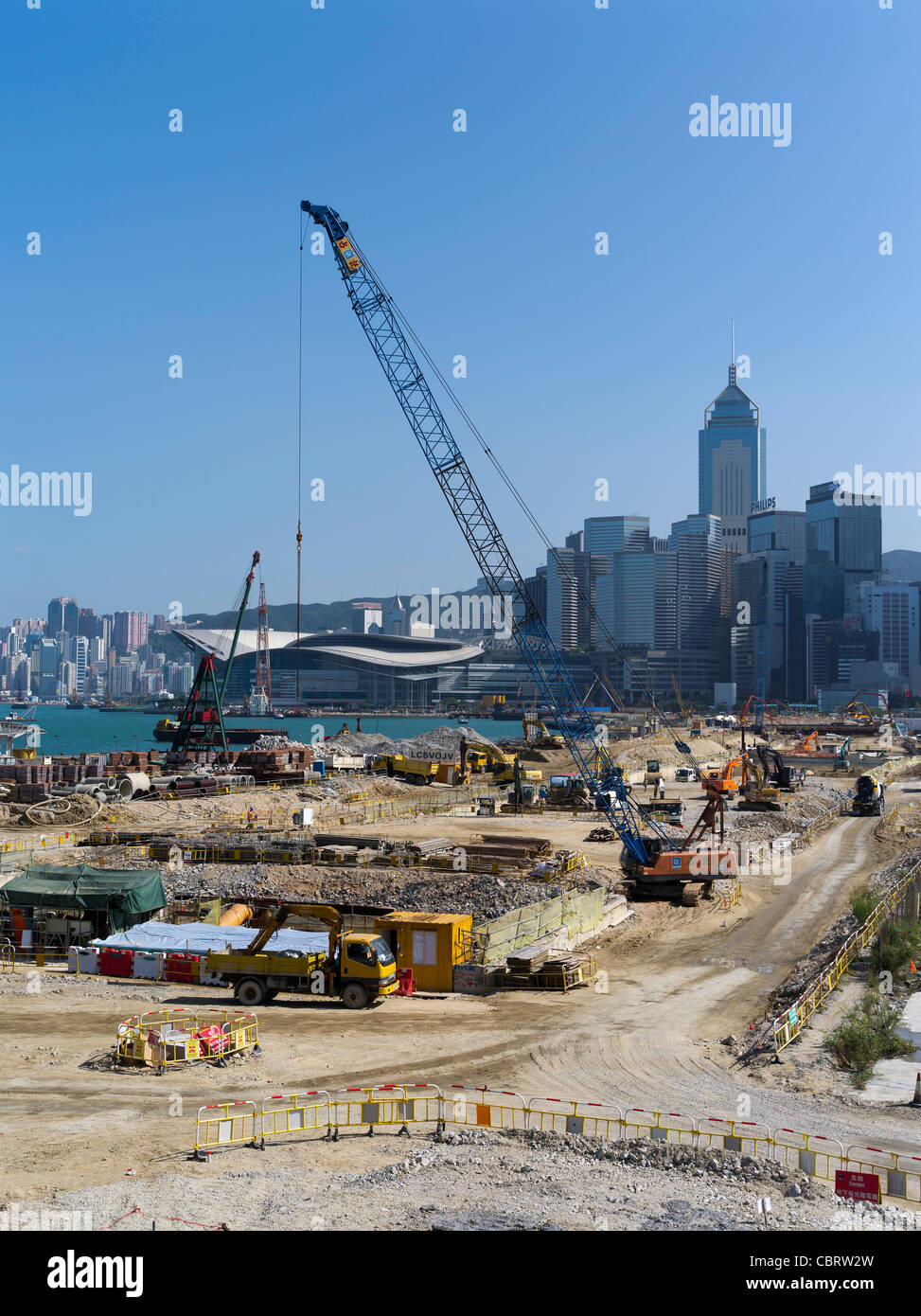Dh CENTRAL HONG KONG Gru cantiere il recupero di terreni per le centrali di Wan Chai strada di bypass Foto Stock