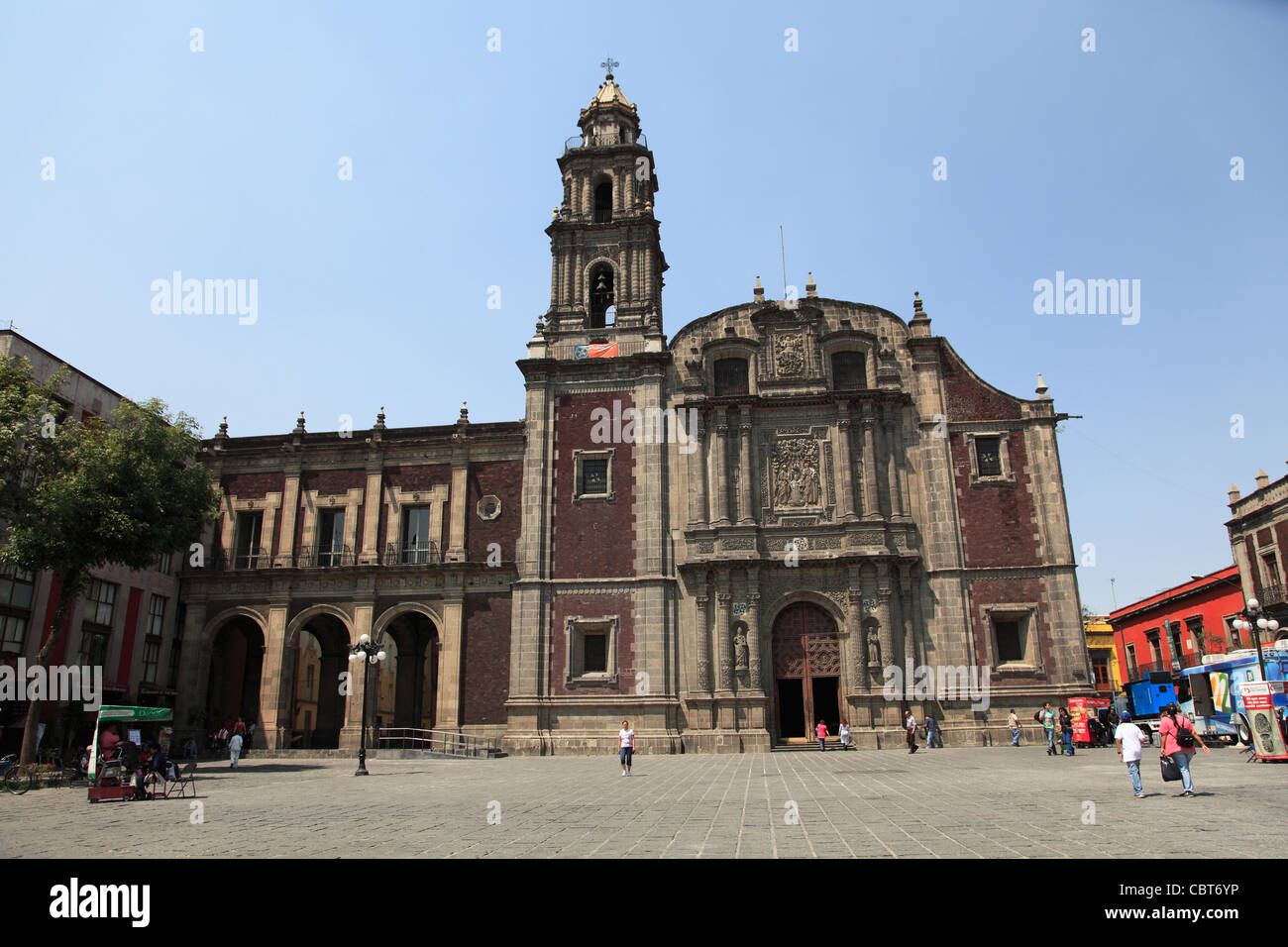 Chiesa di Santo Domingo, Plaza de Santo Domingo, Centro Storico, Città del Messico, Messico Foto Stock