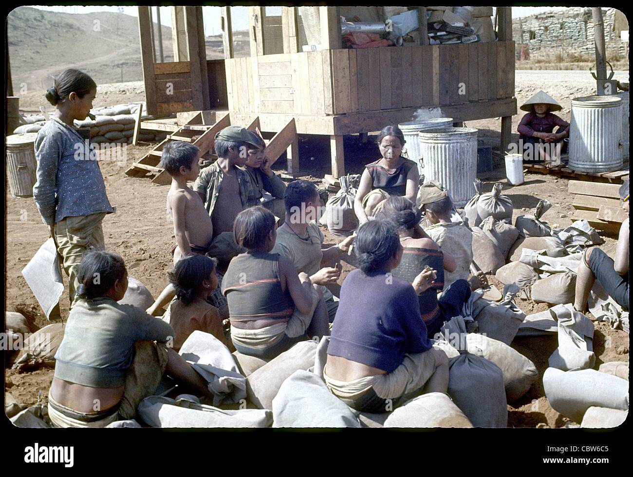 Montagnard nel IV Divisione di fanteria e l'area di operazioni di guerra del Vietnam pleiku Foto Stock