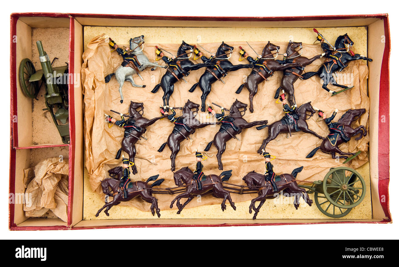 Inizio del ventesimo secolo piombo soldatini a cavallo il set di artiglieria in una scatola Foto Stock