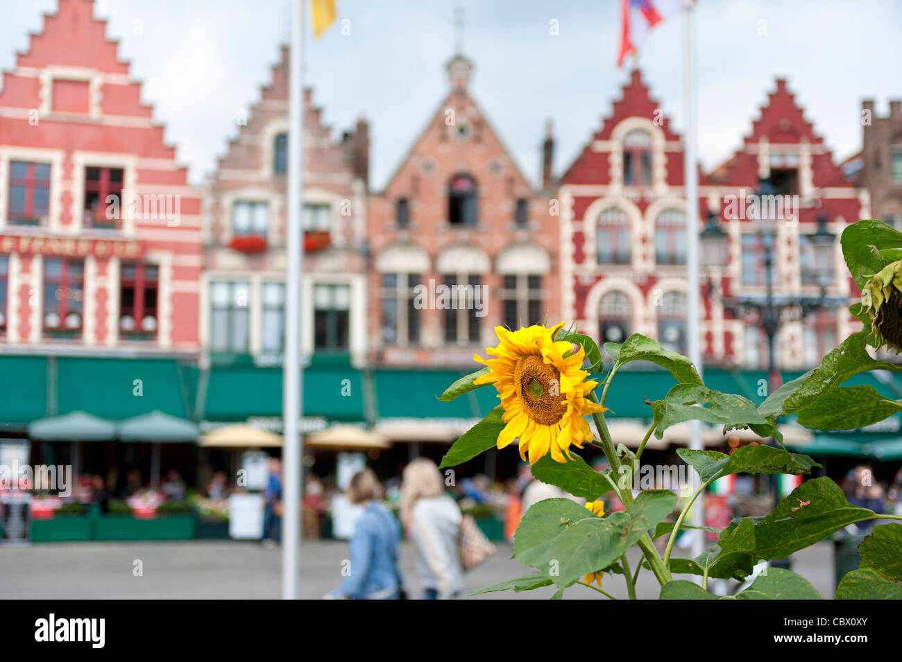 La piazza del mercato di Bruges Foto Stock