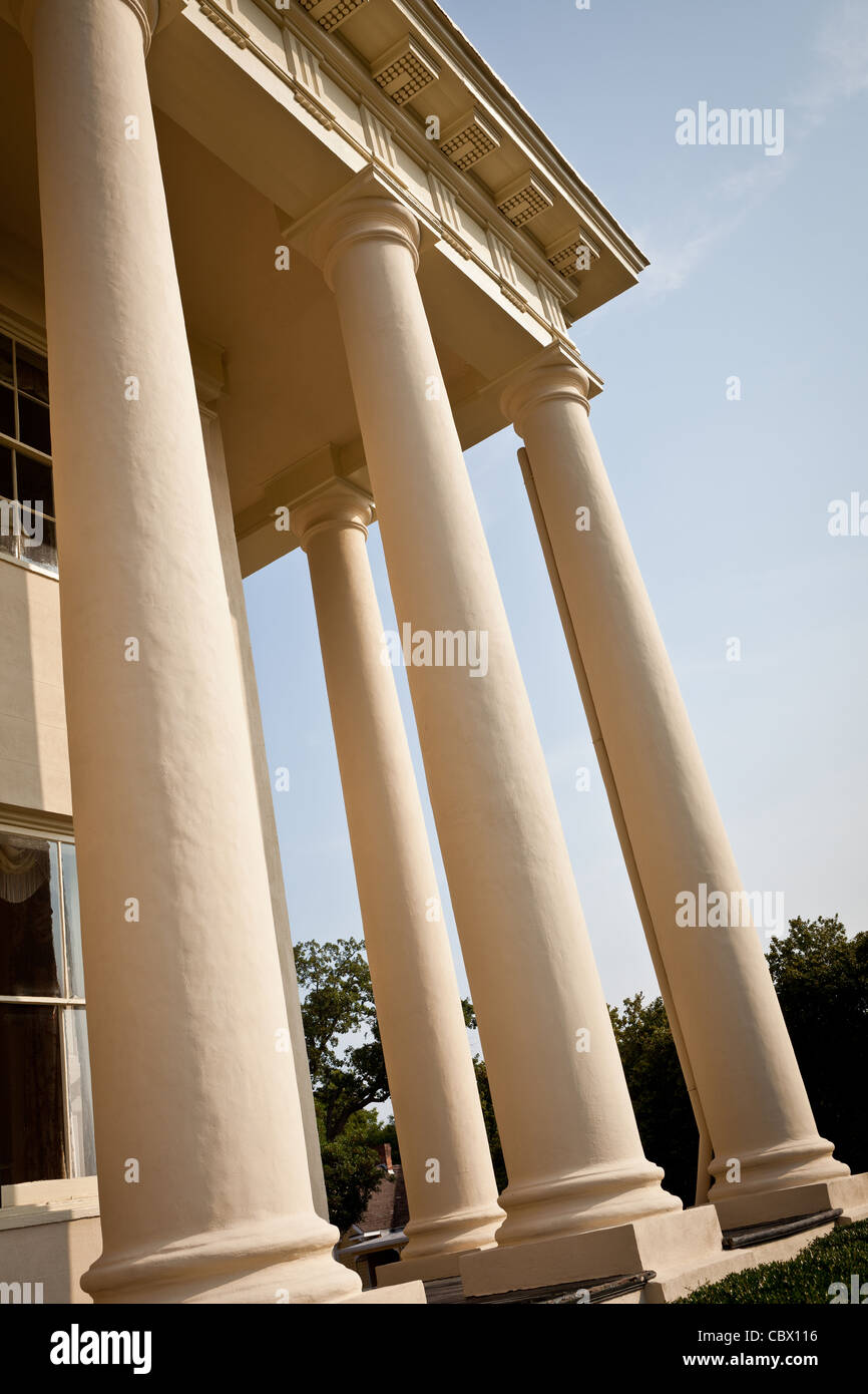 Woodruff House un Revival Greco Mansion costruita nel 1836 a Macon, GA. La casa noto anche come Cowles-Bond House è di proprietà di Mer Foto Stock