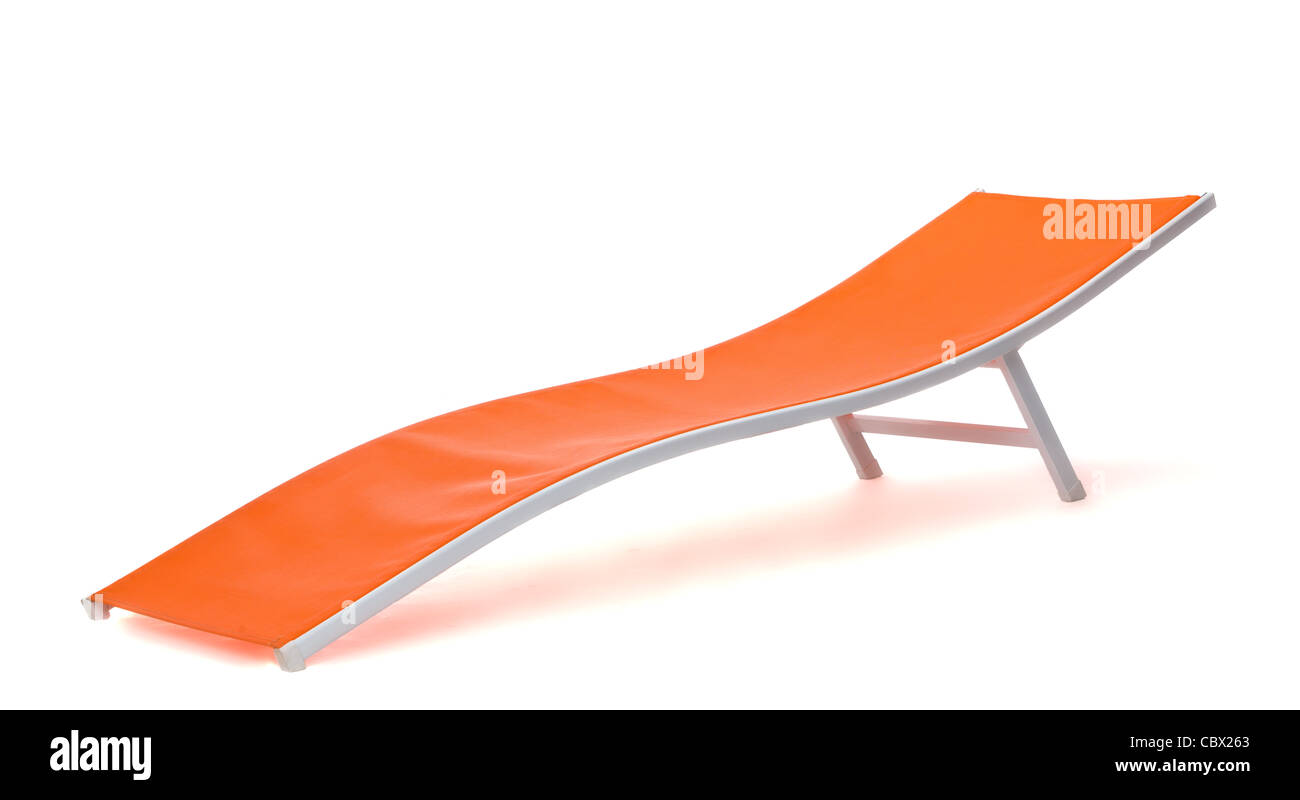 Orange Lounge Chair su bianco Foto Stock