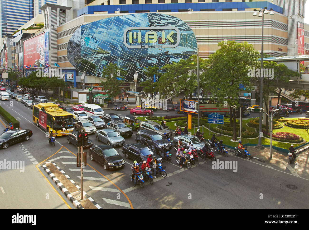 Thailandia - Bangkok - Mbk Centre - strada di traffico Foto Stock