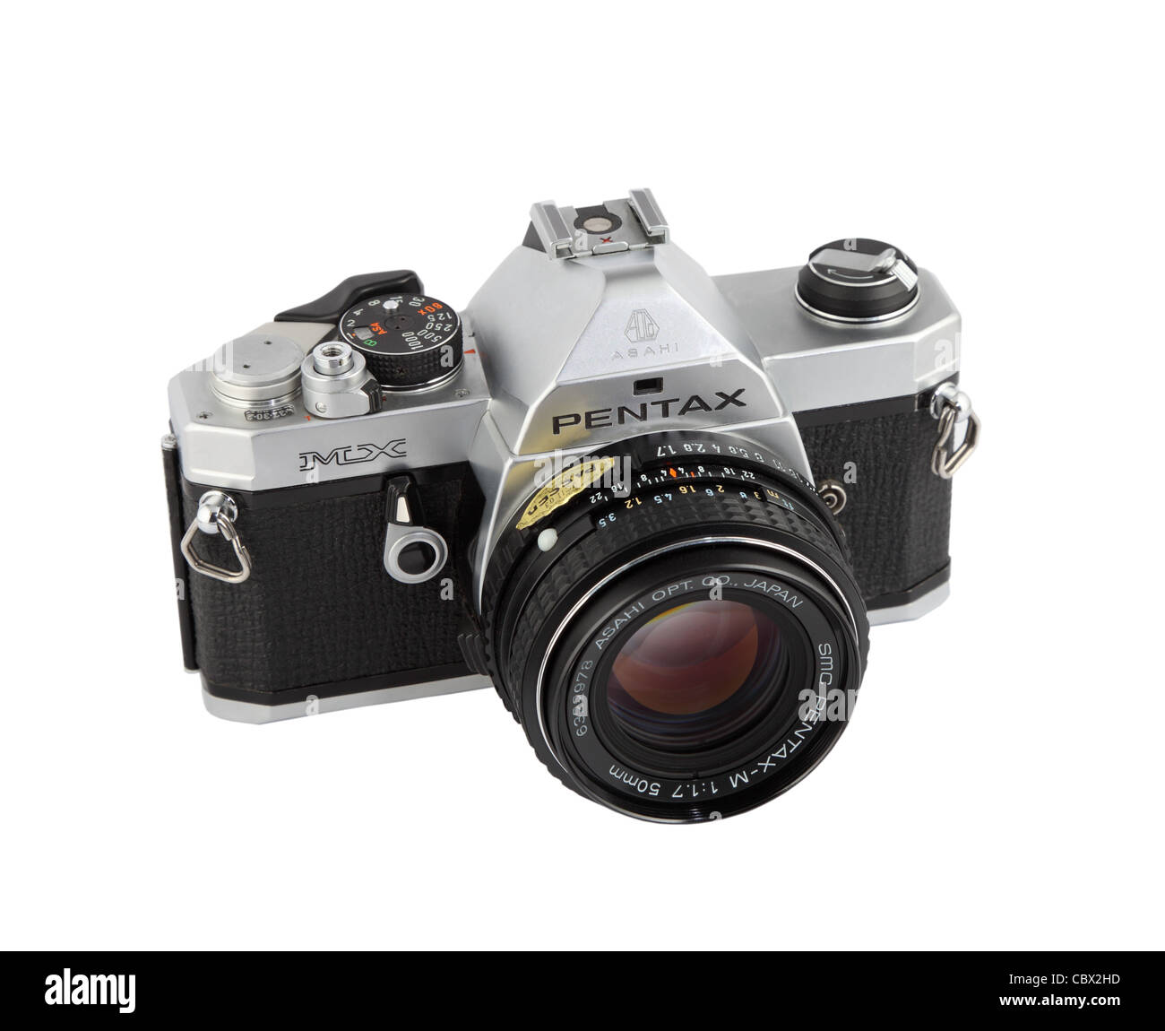 Classic 35mm Pellicola Fotocamera Pentax MX isolati su sfondo bianco Foto  stock - Alamy