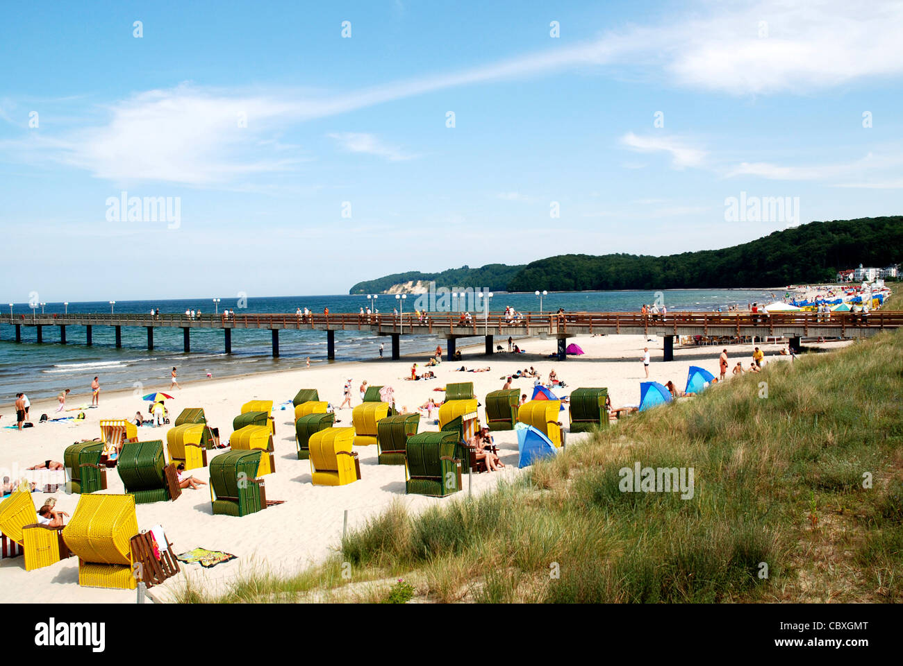 Spiaggia del Mar Baltico Binz sull'isola Ruegen. Foto Stock