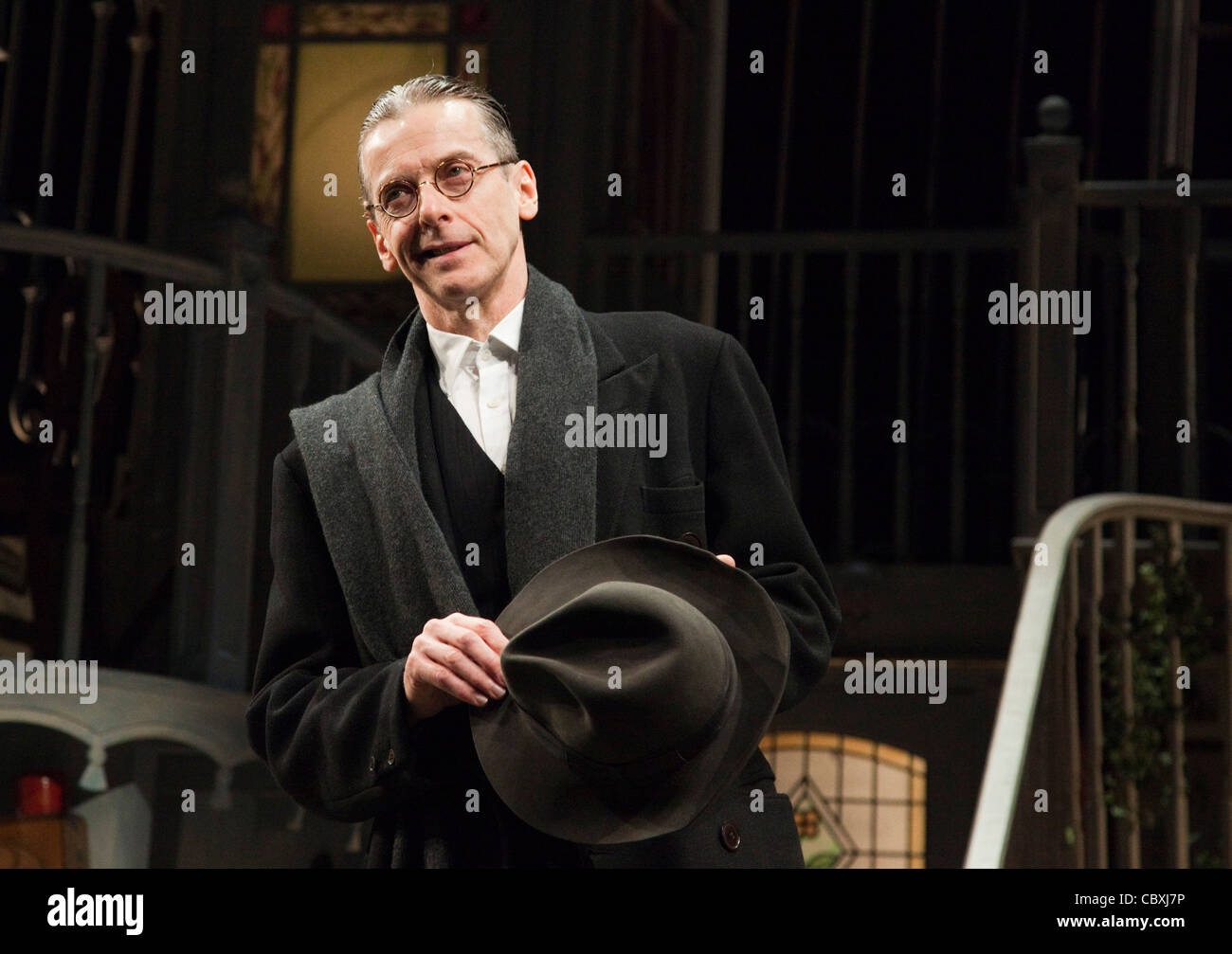 Il Ladykillers, un nuovo adattamento di Graham Linehan (Padre Ted) apre al Gielgud Theatre, Londra, starring Peter Capaldi. Foto Stock