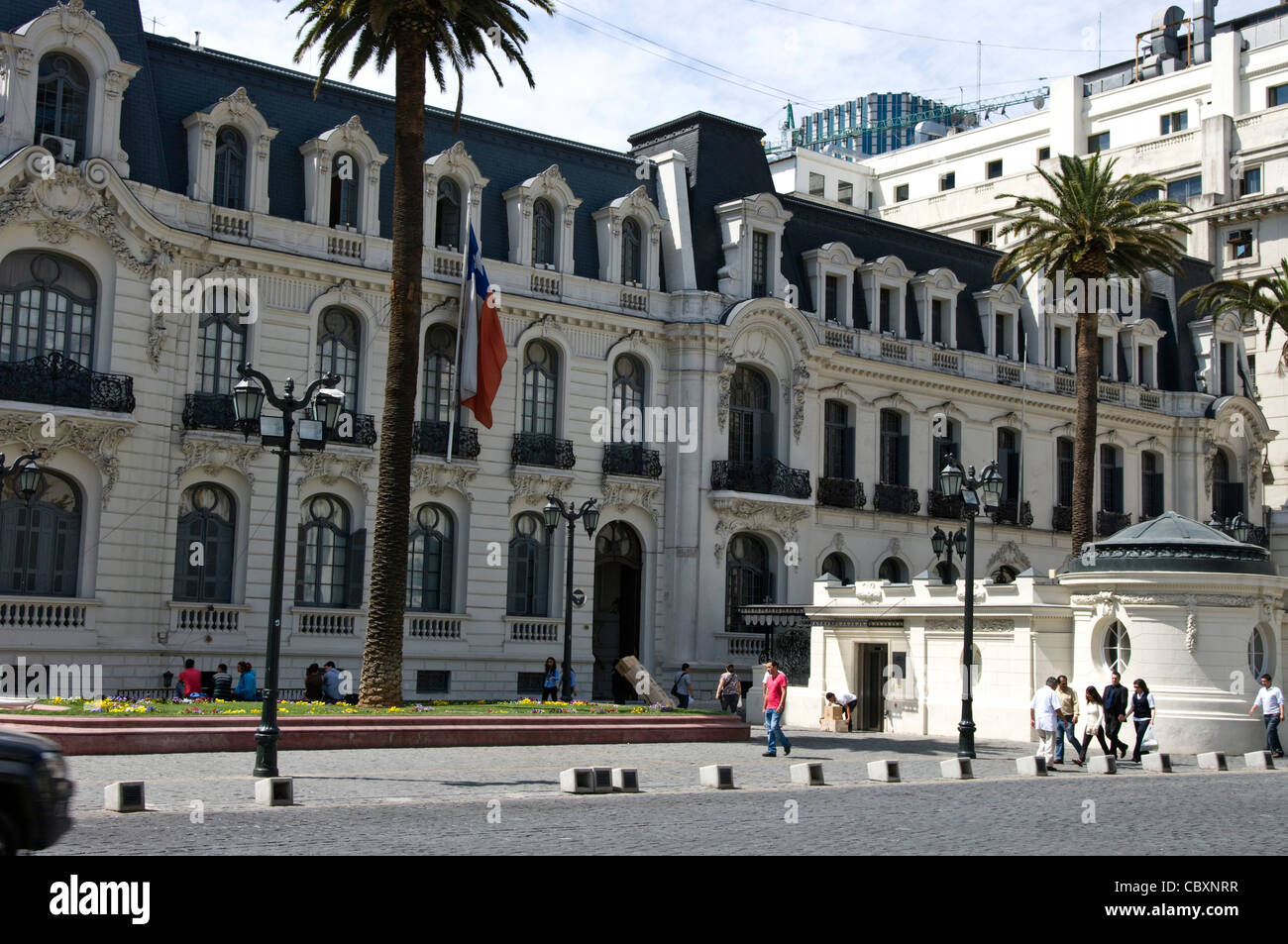 Santiago de Cile città. Agustinas street. Edificio del Circulo de Oficiales de las FF AA. Foto Stock