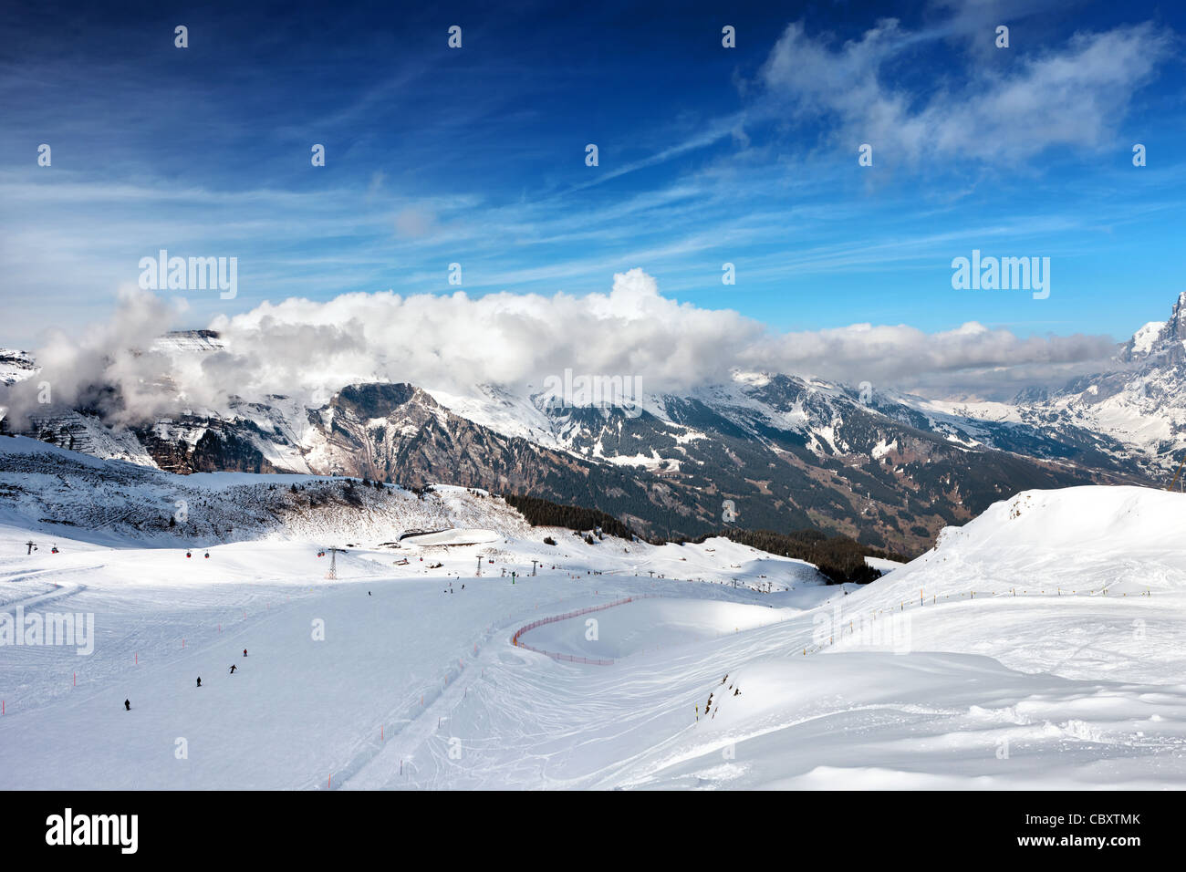 La pista da sci. Stazione sciistica di Grindelwald in Svizzera. Alpi bernesi. Foto Stock