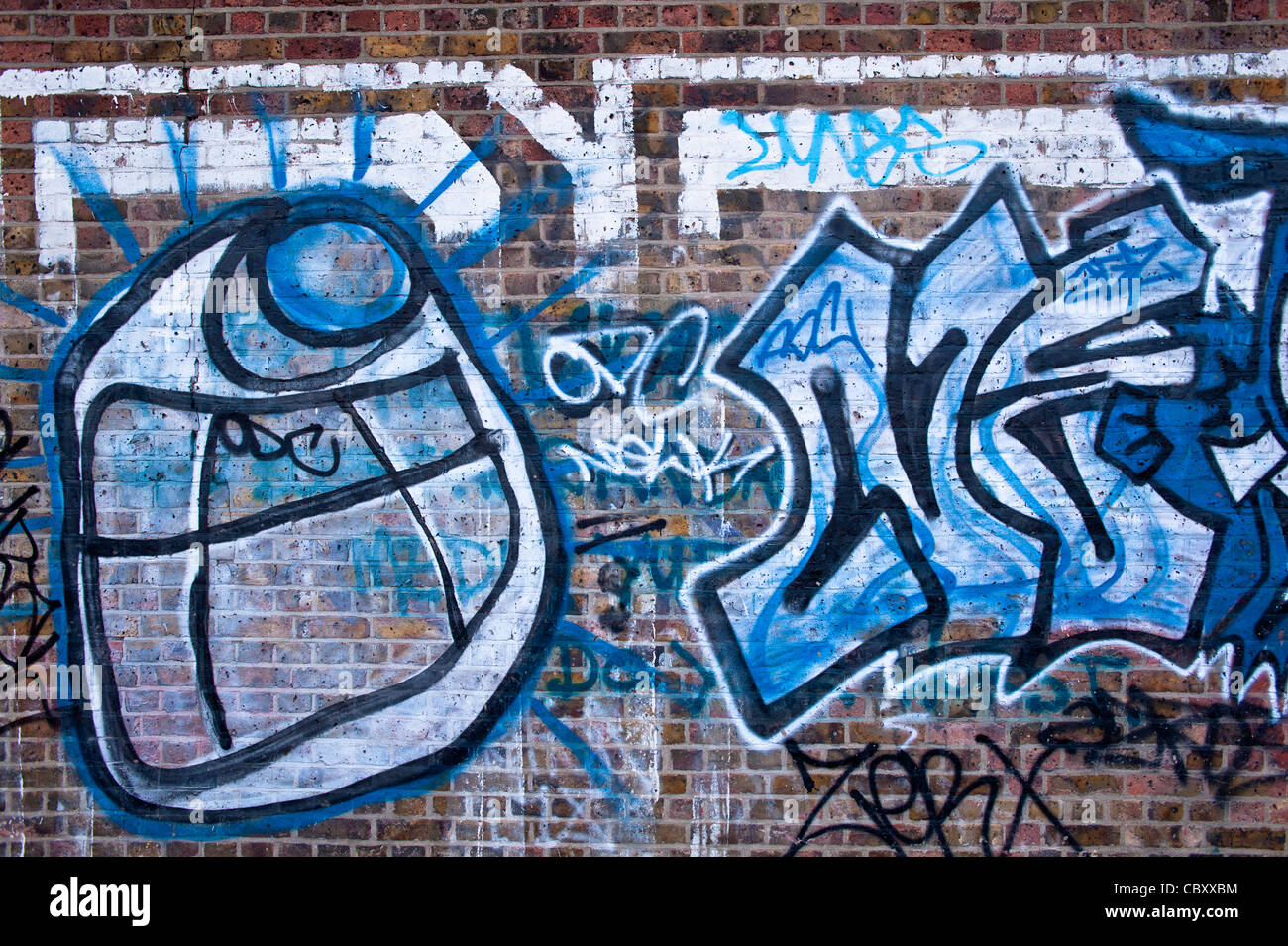Graffiti da Lee canal, Hackney Wick, London, Regno Unito Foto Stock