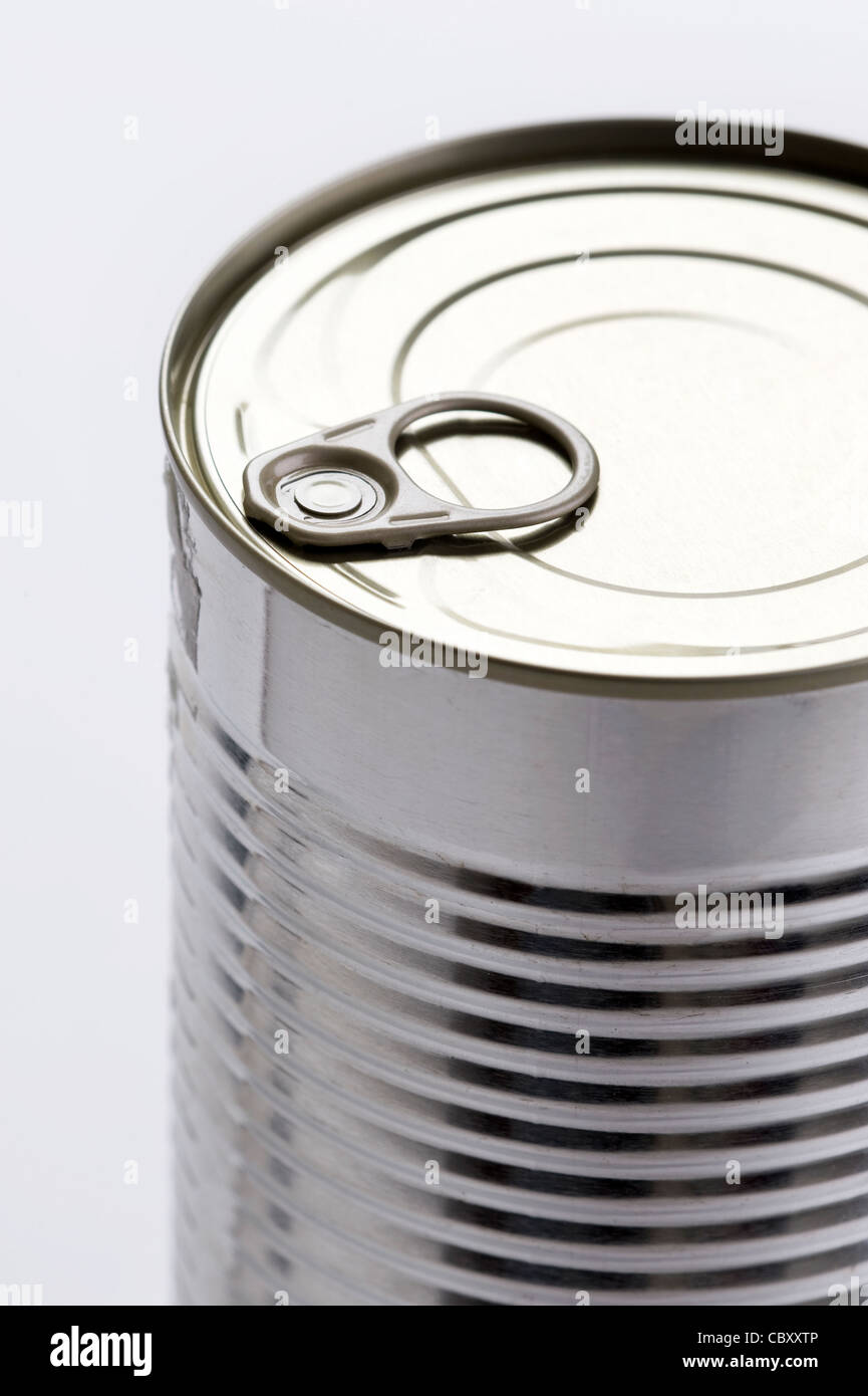 Un metallo cibo lattina può con un anello di trazione top Foto Stock