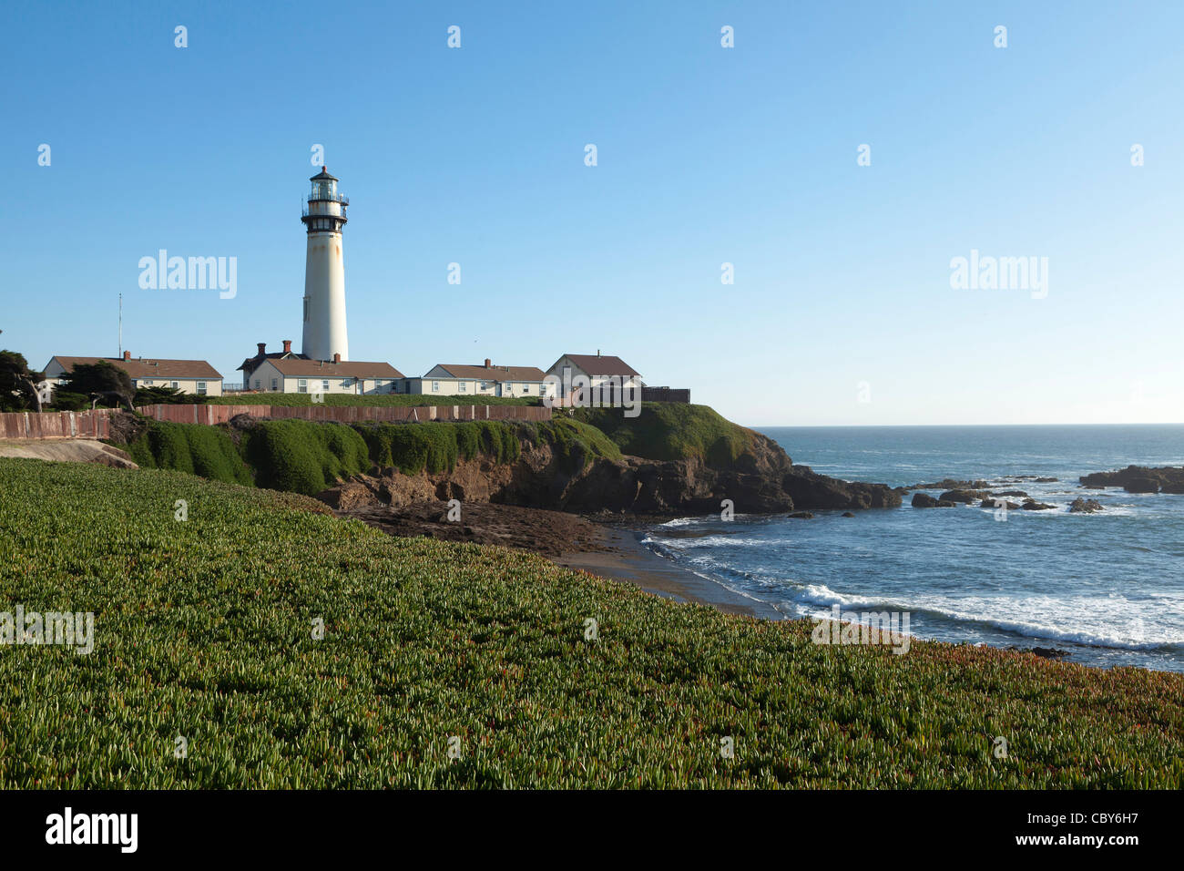 Pigeon Point Lighthouse sulla costa Californiana in San Mateo County, California Foto Stock