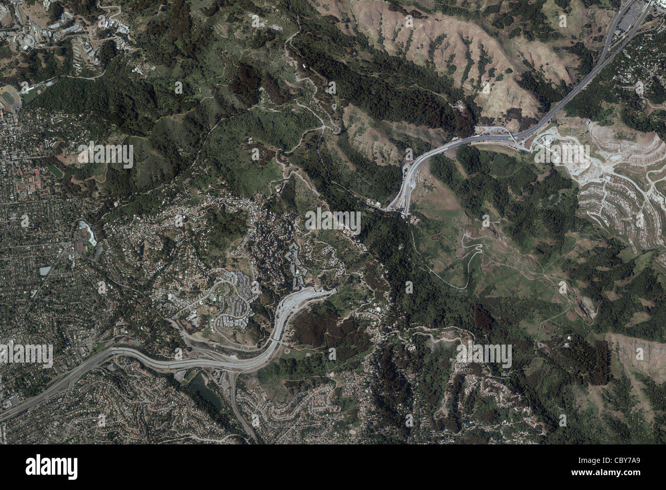 Mappa foto aeree Berkeley Hills Caldecott Tunnel Contra Costa County in California Foto Stock