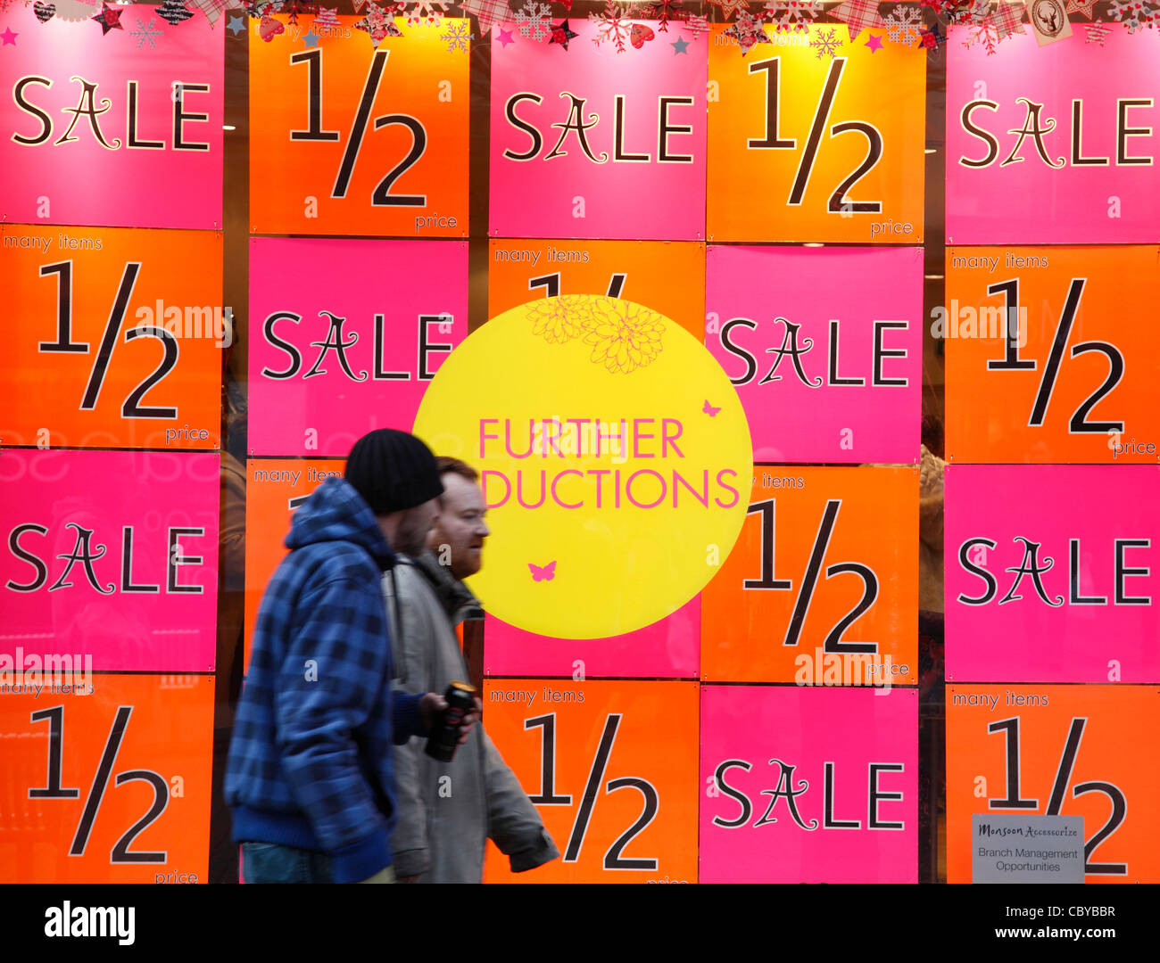 Metà prezzo vendita a Monsoon Accessorize store in Nottingham, Inghilterra U.K. Foto Stock