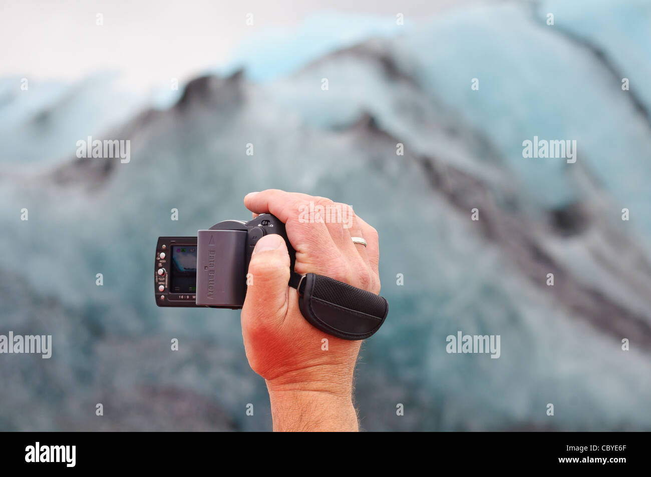 Video-documentazione a bordo di un tour della laguna glaciale, Islanda. Foto Stock