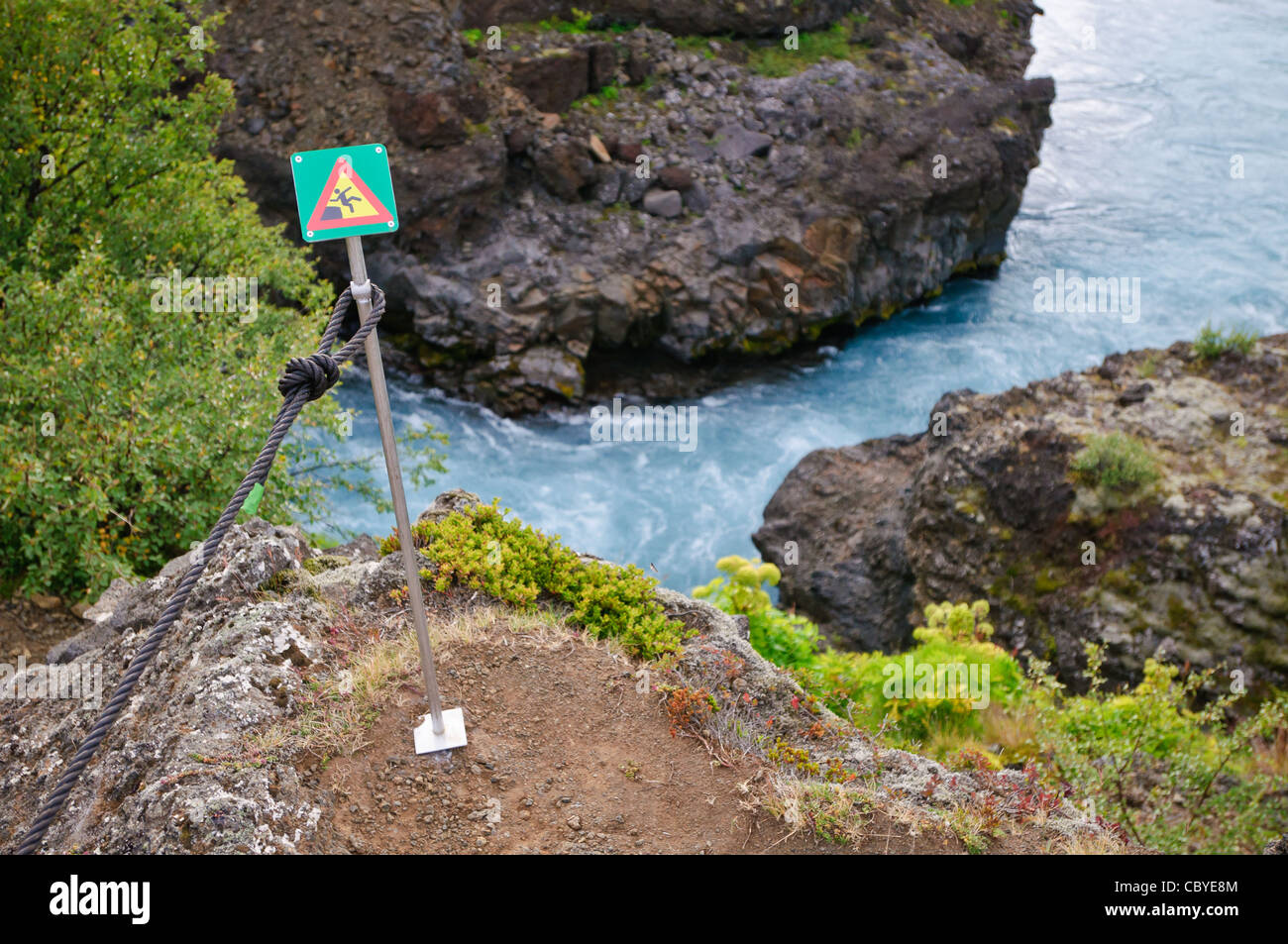 Un cartello di segnalazione sull'Barnafossar, sul fiume Hvita, Islanda. Foto Stock