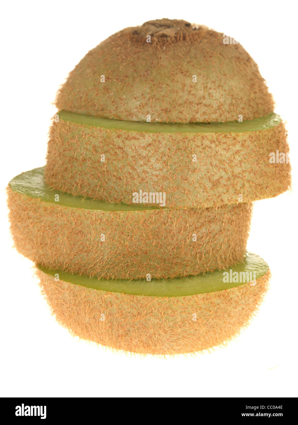 Sani e freschi maturi succosa Tropical Kiwi contro uno sfondo bianco con nessun popolo e un tracciato di ritaglio Foto Stock