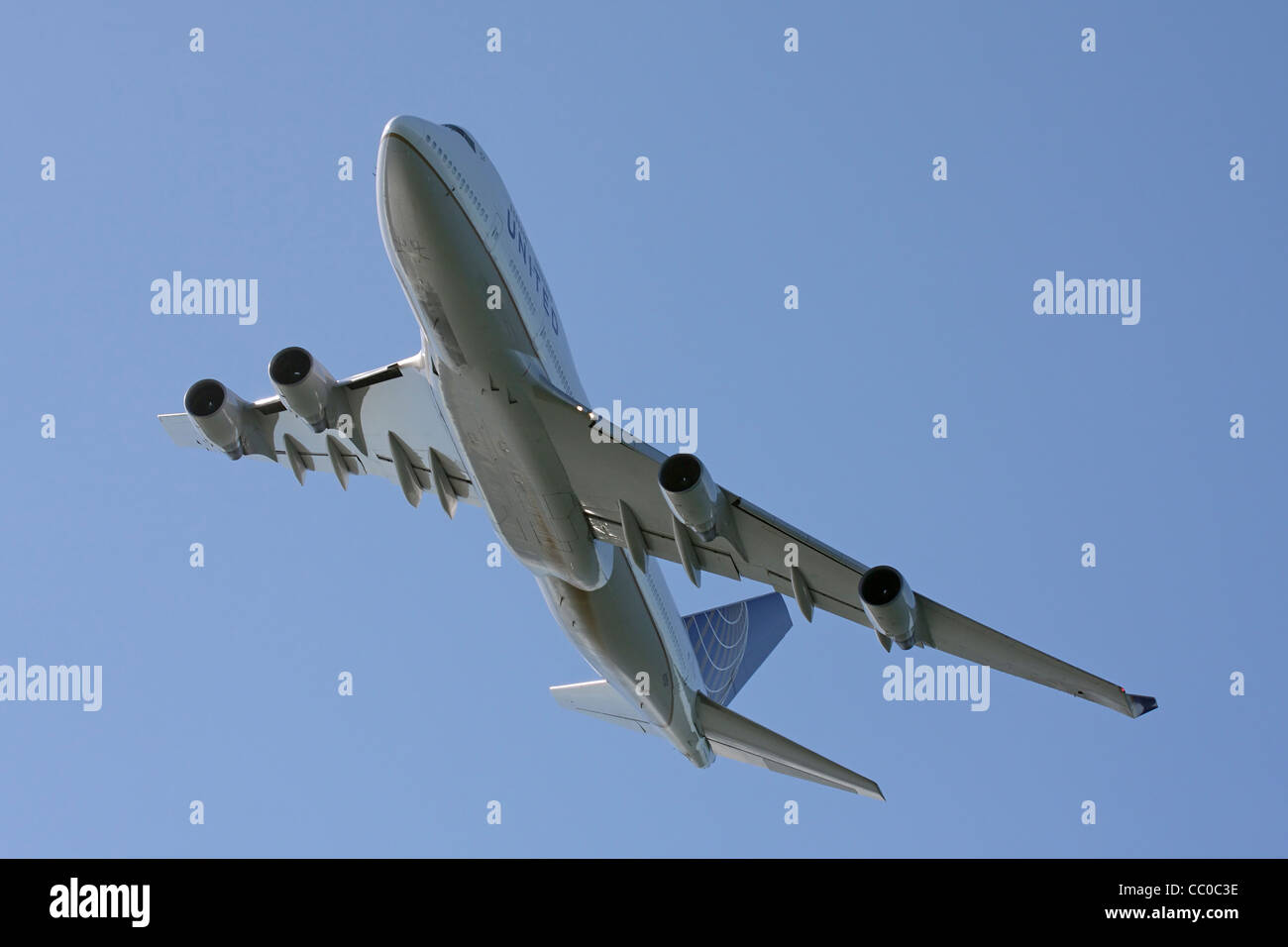 Volo di boeing 747 jumbo jet immagini e fotografie stock ad alta ...