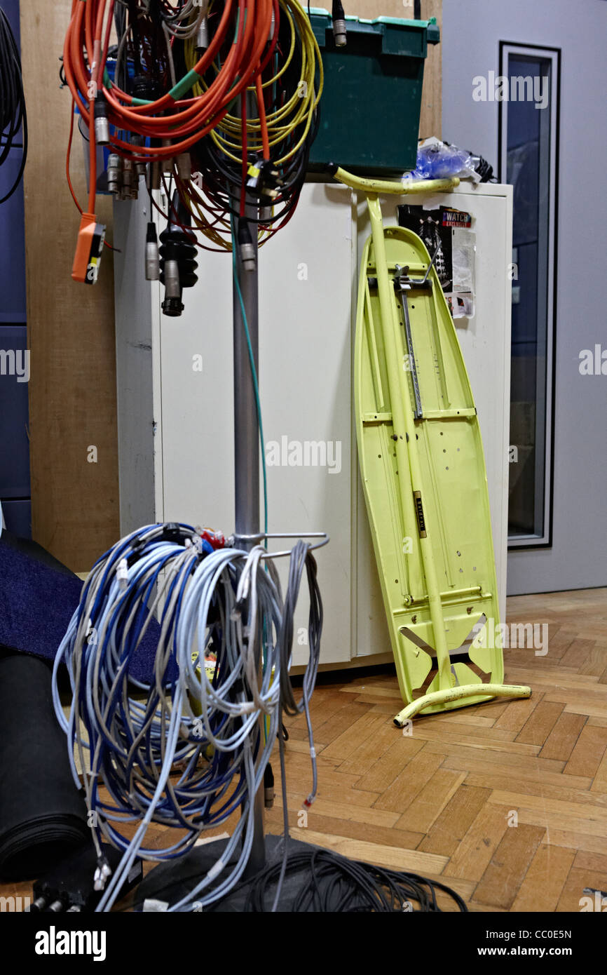 BBC recording studio del programma di Radio 4 Gli arcieri gli effetti sonori dipartimento. Foto Stock