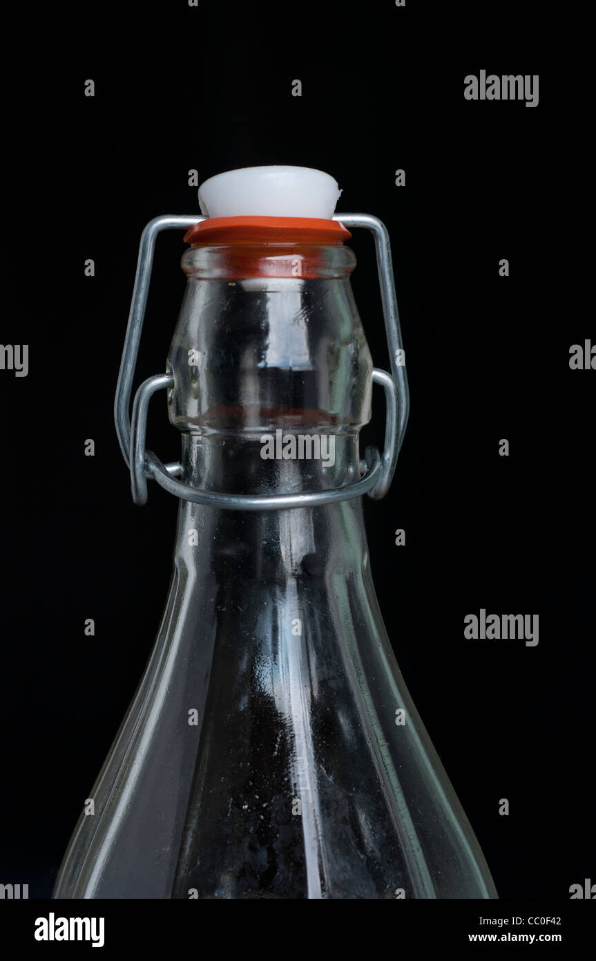 Flacone di vetro con tappo. Foto Stock