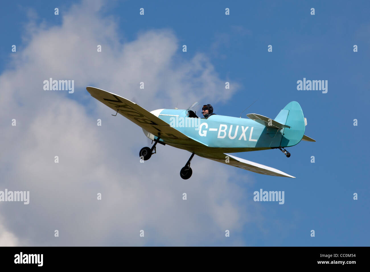 Taylor monoplan G-BUXL in volo Foto Stock
