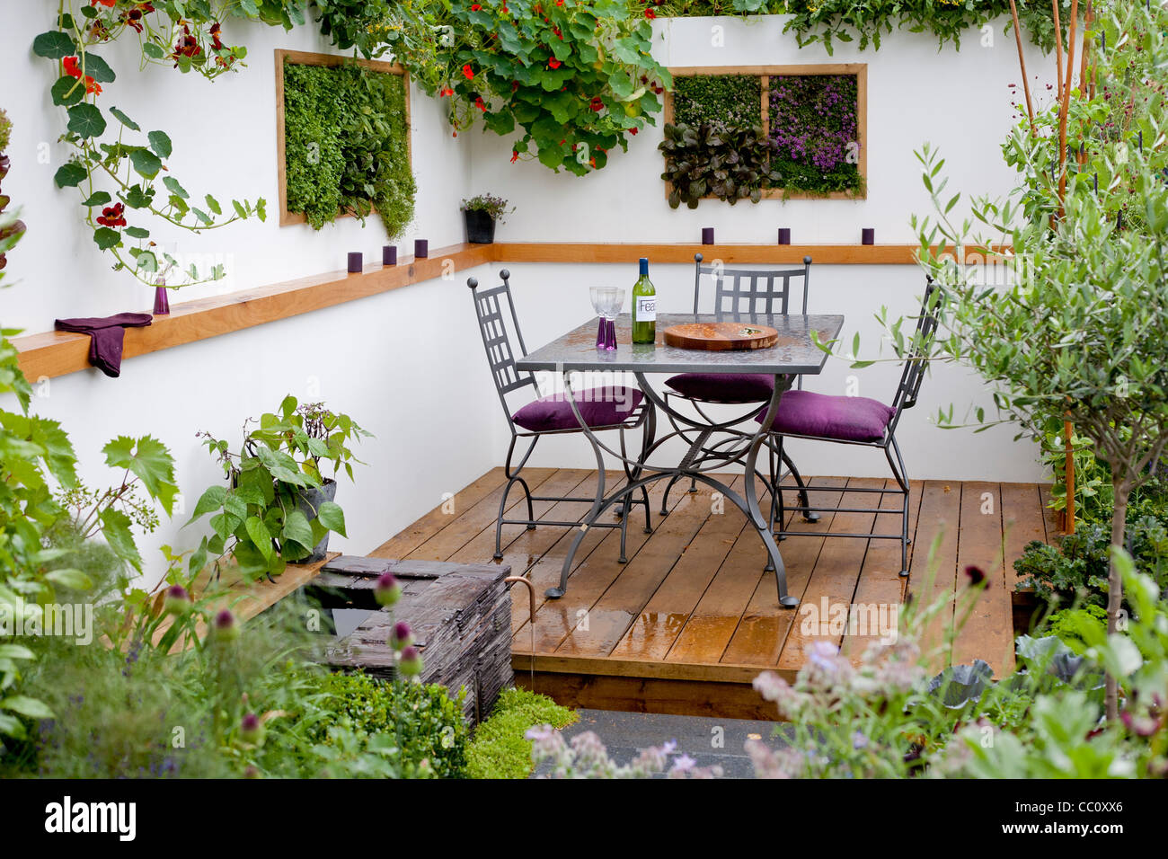Sala da pranzo sul ponte patio. Foto Stock