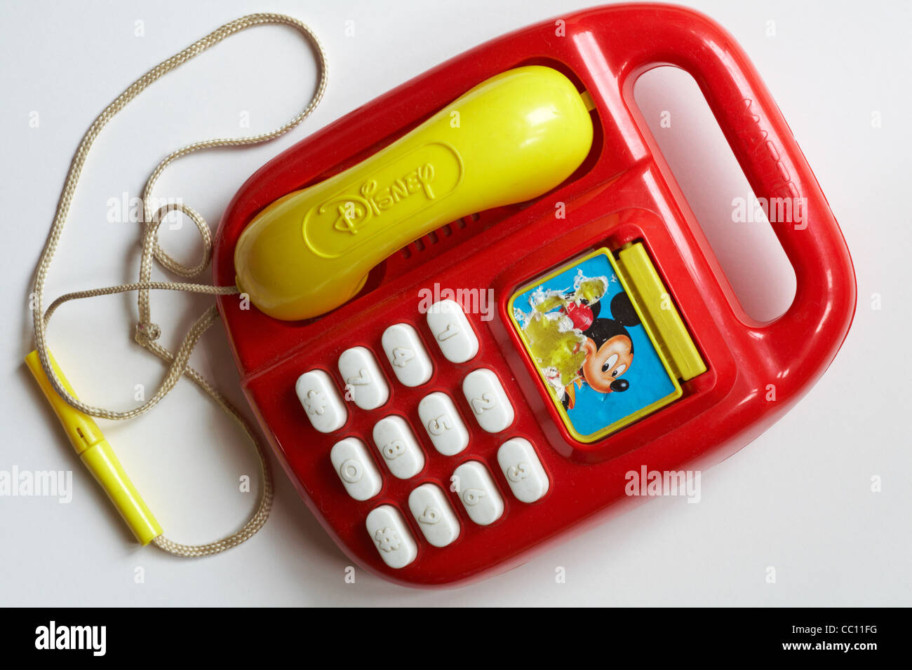 Telefono giocattolo in plastica, telefono per bambini Red Mattel Disney  Topolino isolato su sfondo bianco - Regno Unito Foto stock - Alamy