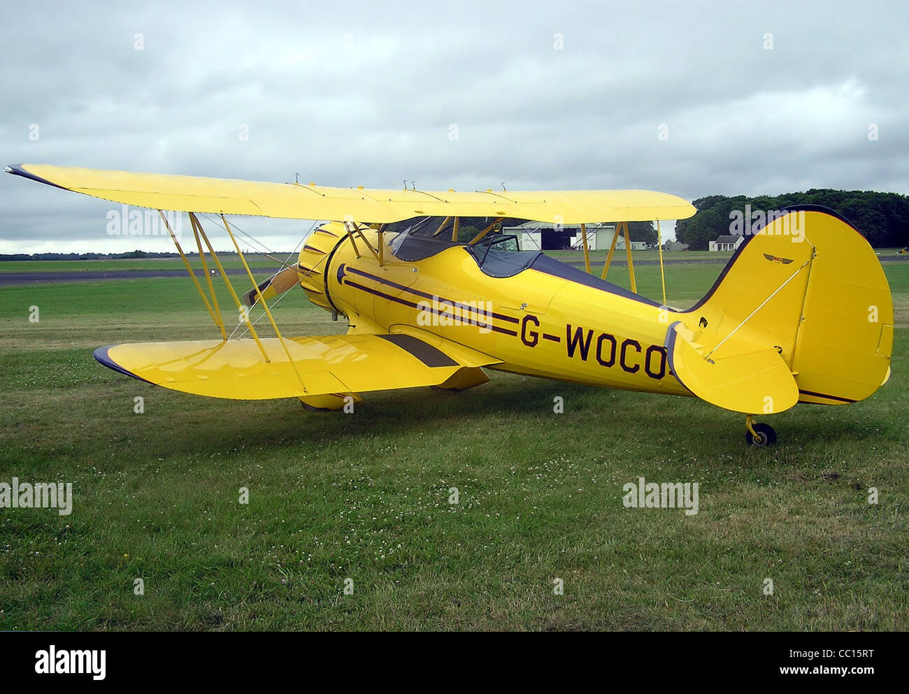 Waco YMF-5C (UK registrazione G-WOCO) a Kemble Airfield, Gloucestershire, Inghilterra. Foto Stock