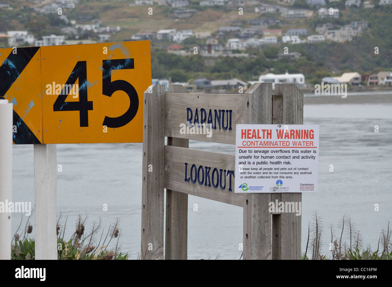 L'acqua contaminata segno Rapanui Lookout Nuova Zelanda Foto Stock