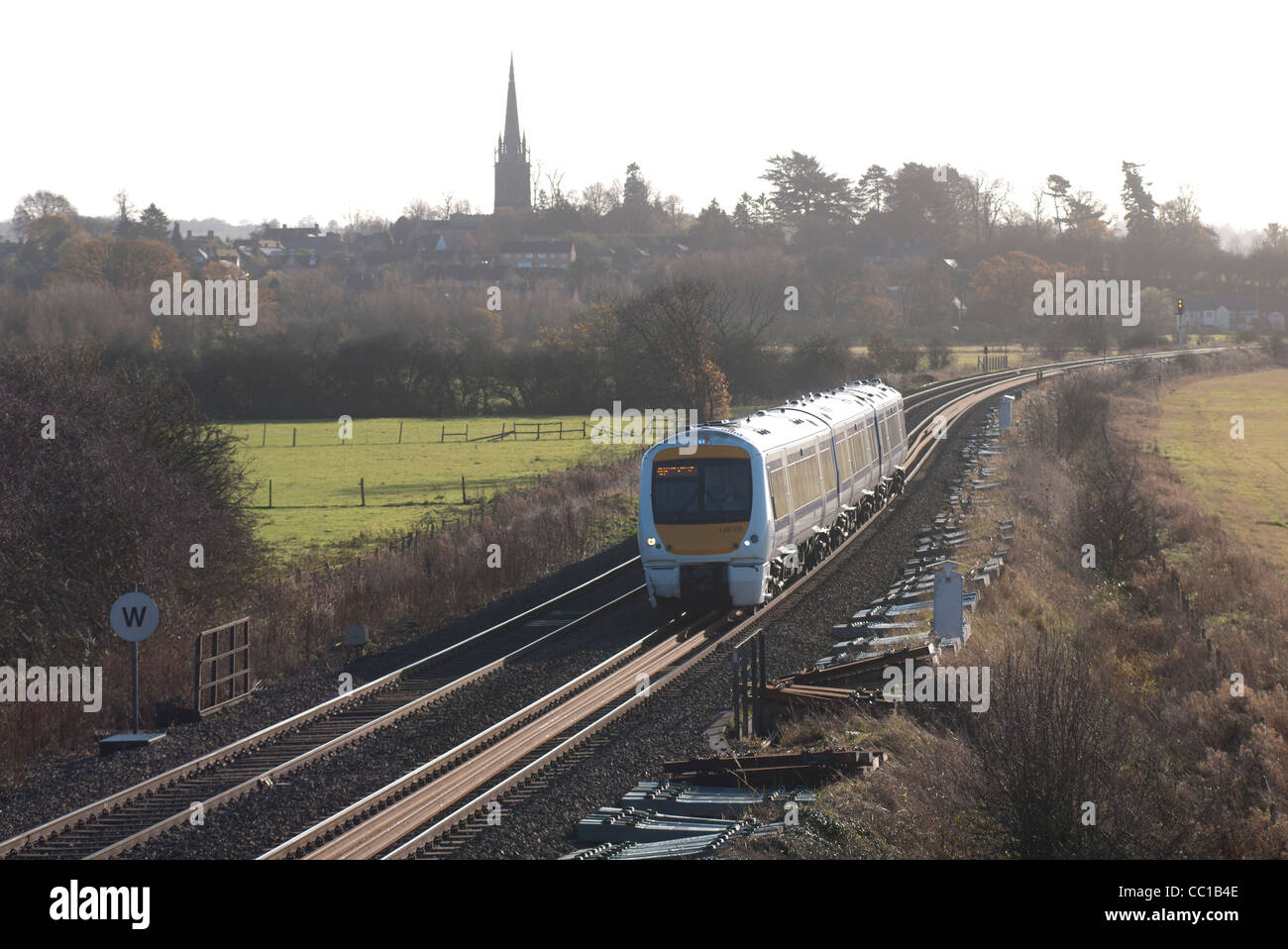 Chiltern Railways treno, King's Sutton, Northamptonshire, Regno Unito Foto Stock