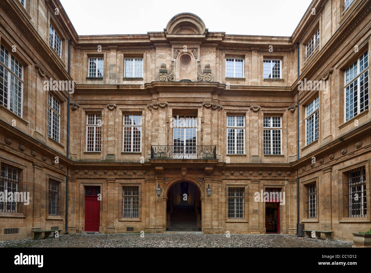 Cortile dell'Hôtel de Ville, Aix-en-Provence, Francia Foto Stock