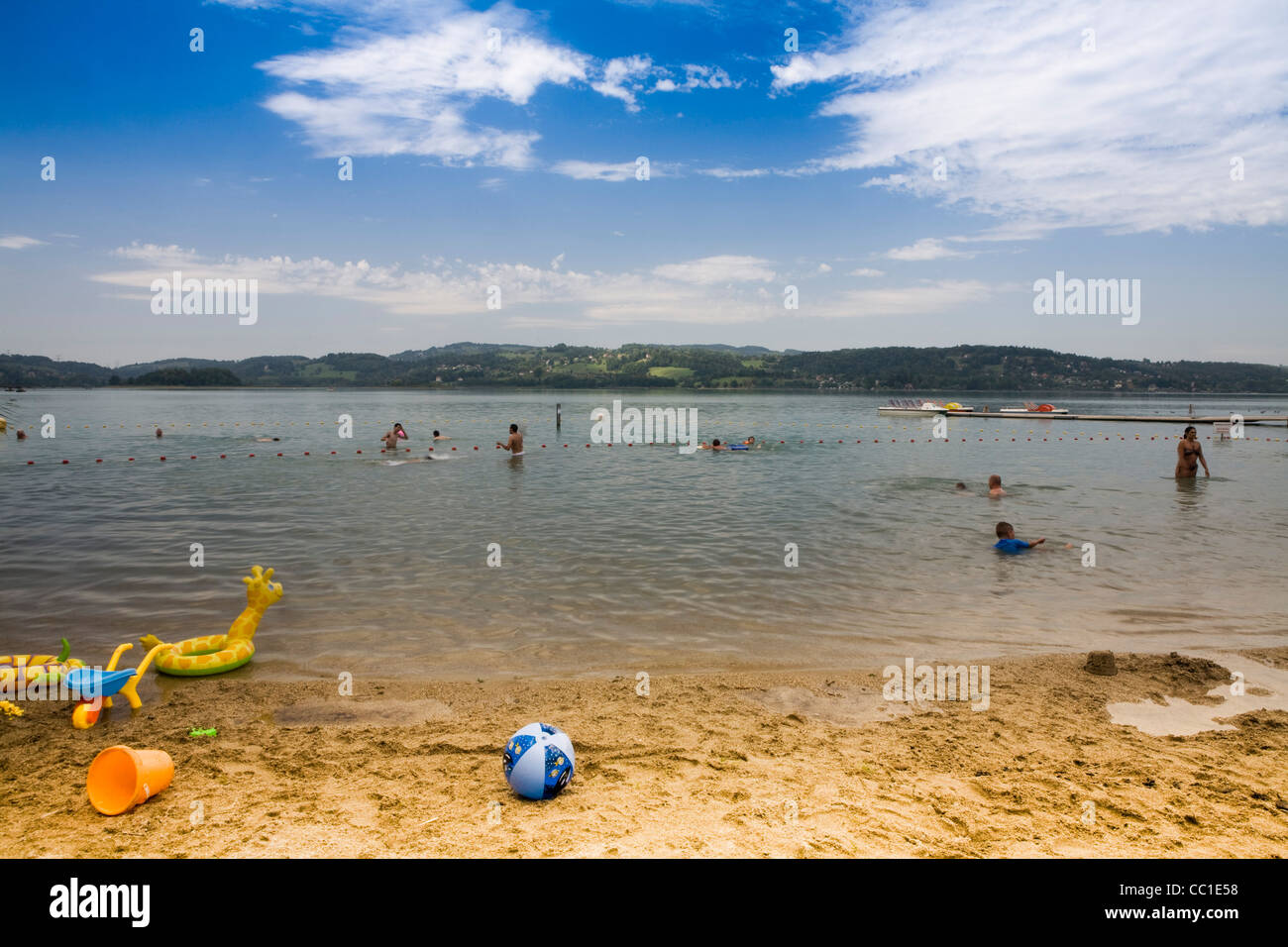 Lac de Aiguebelette, Savoy regione della Francia Foto Stock