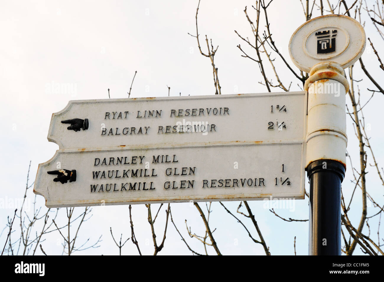 Cartello National Trust per pedoni a Glasgow, Scozia Foto Stock