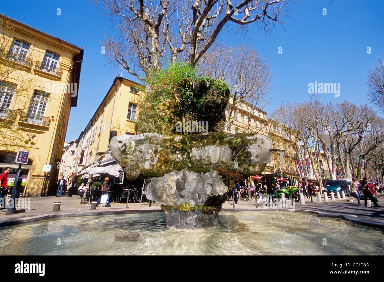 Il Cours Mirabeau in Aix en Provence Foto Stock
