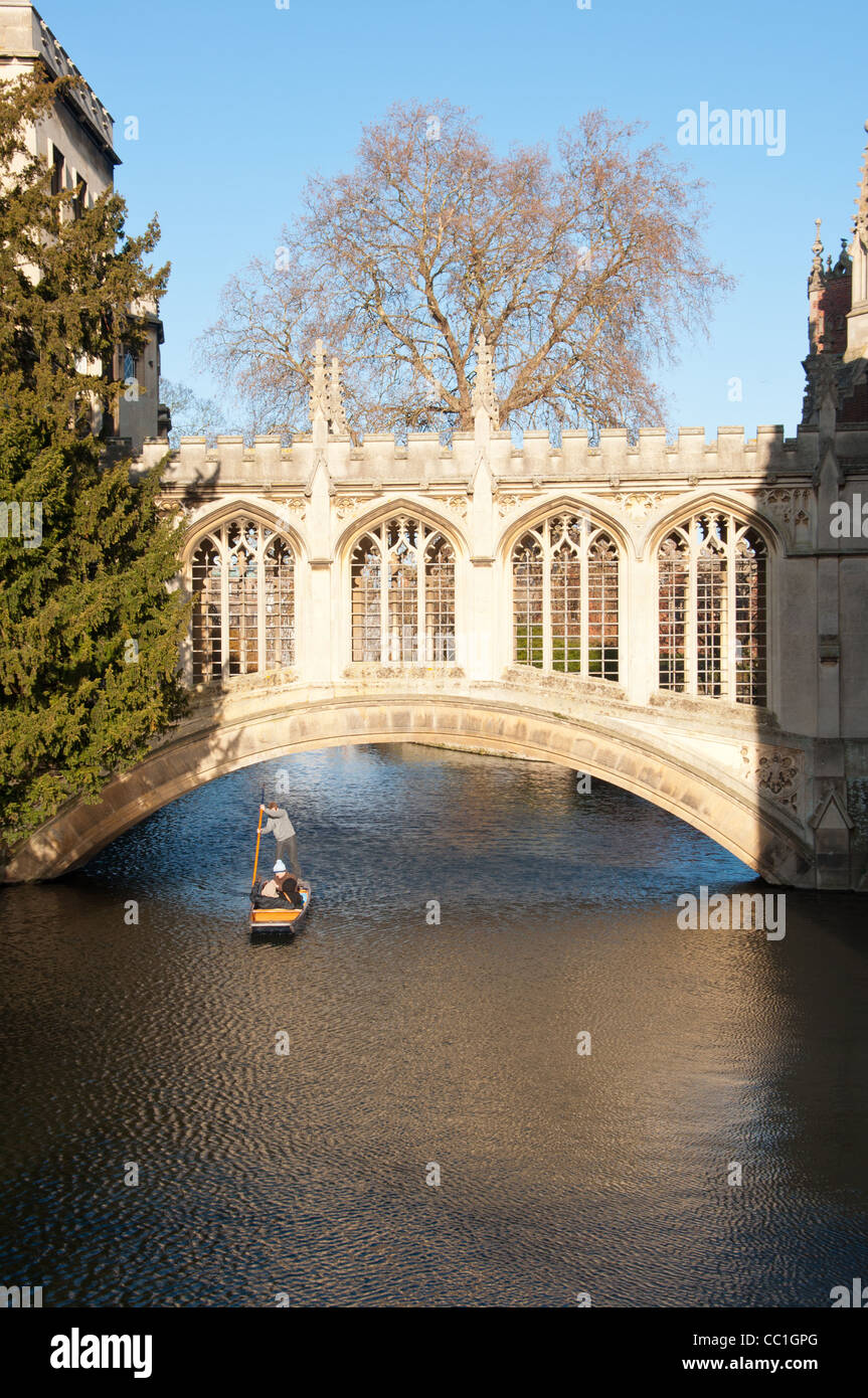 Ponte dei Sospiri presso il St John's College di Cambridge, Regno Unito Foto Stock