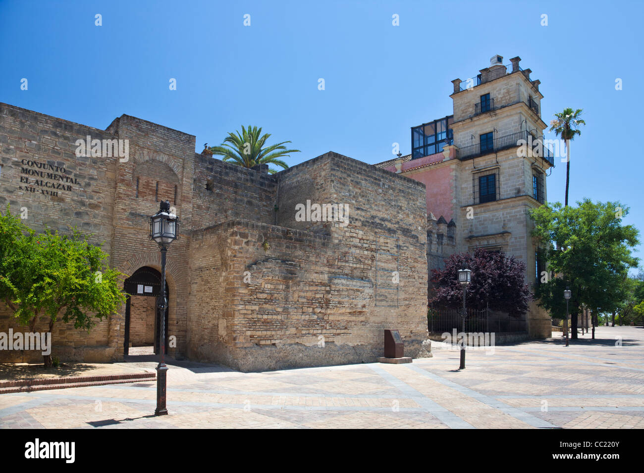 Pareti e palazzo di Alcazar in Jerez de la Frontera Foto Stock