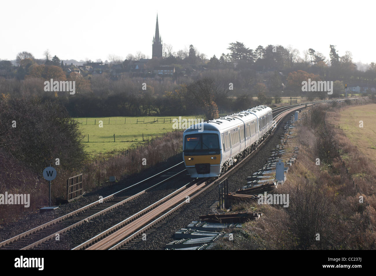 Chiltern Railways treno, King's Sutton, Northamptonshire, Regno Unito Foto Stock