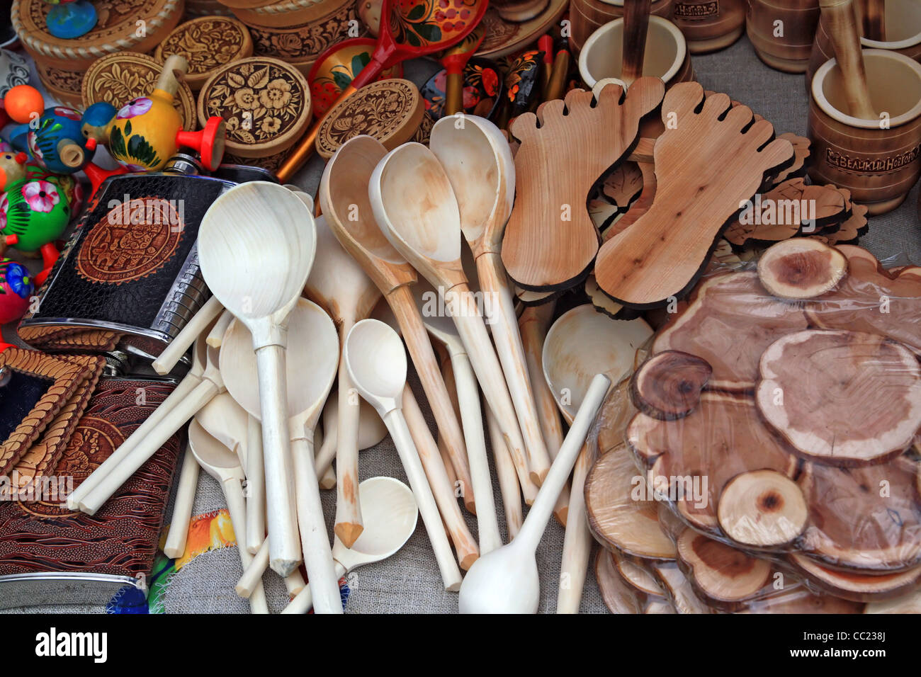 I piatti sul mercato rurale Foto Stock