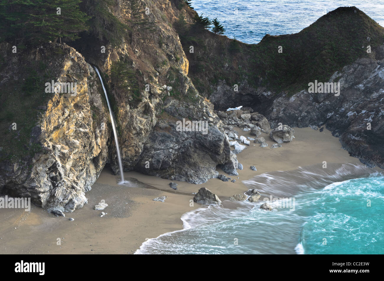 McWay caduta, Big Sur, Central Coast, California Foto Stock