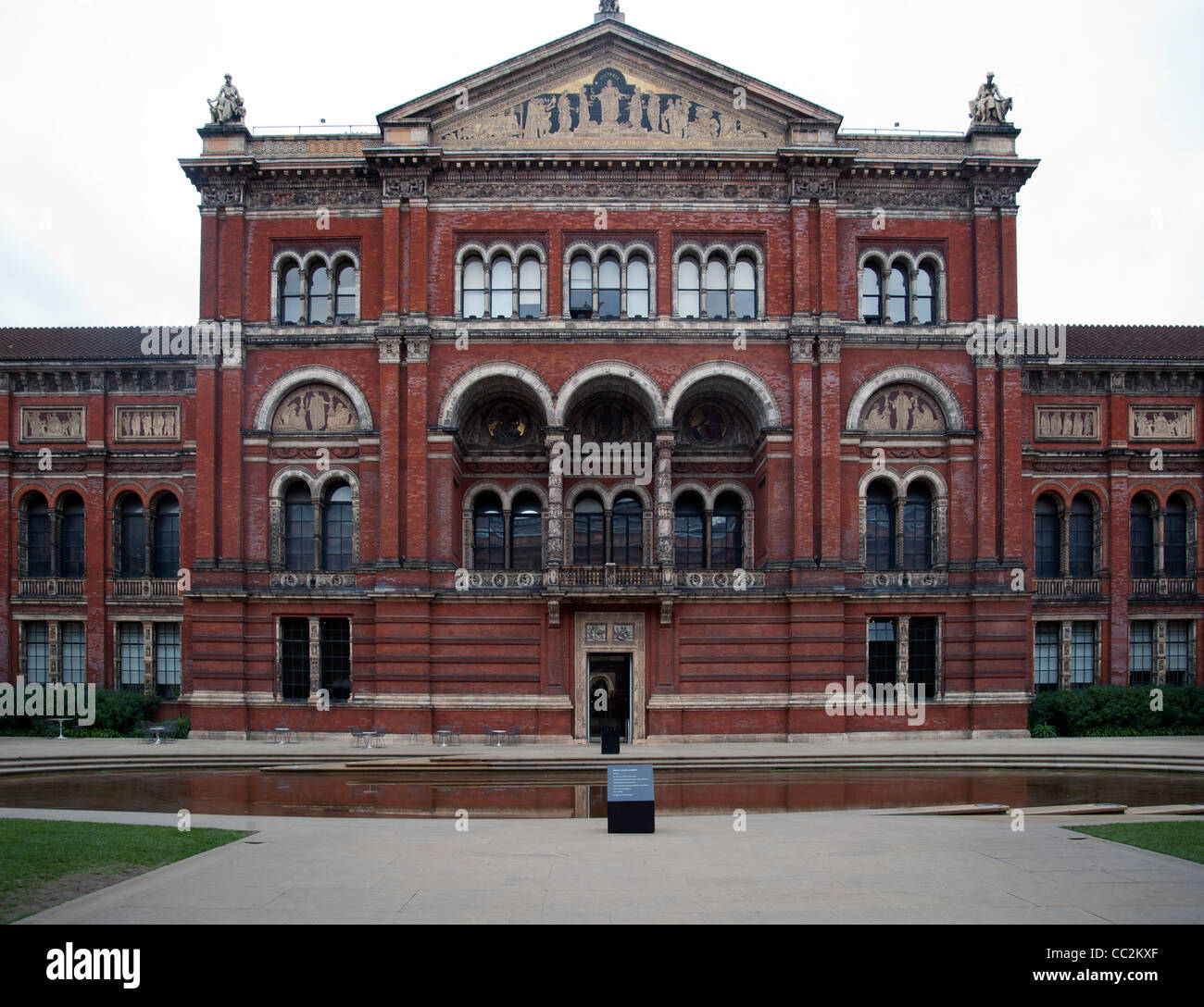 Victoria and Albert Museum di Londra, Regno Unito Foto Stock
