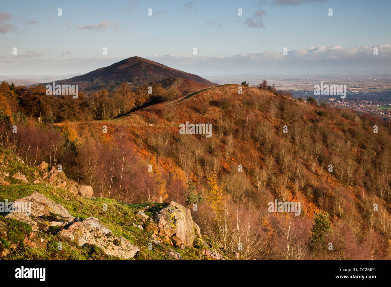 La vista a nord lungo il Malvern Hills cresta a Worcestershire beacon Foto Stock