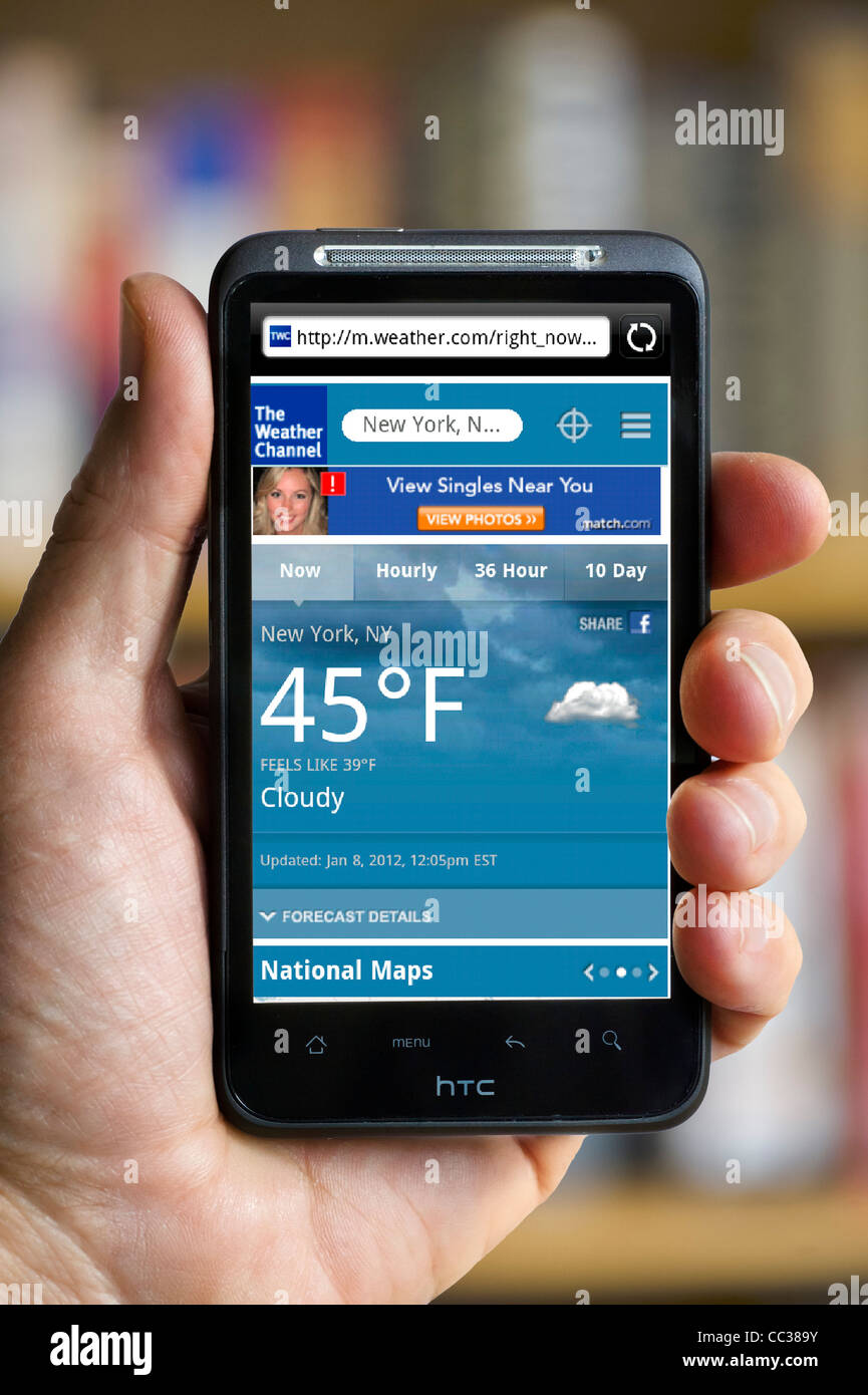 Il Weather Channel su uno smartphone HTC Foto Stock