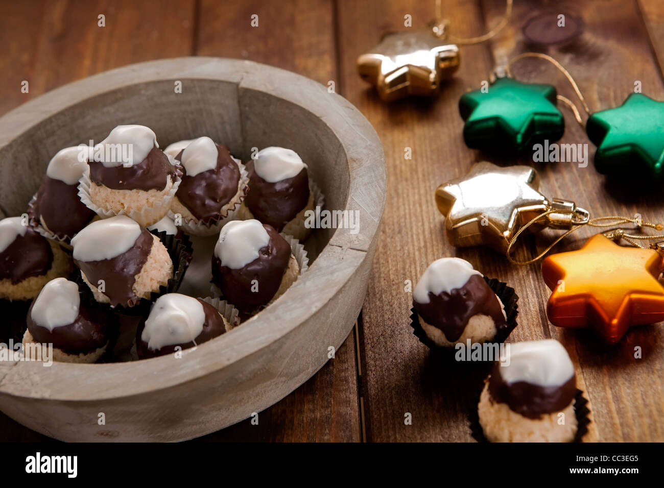 Marzapane di noce di cocco con montagne coperte di neve Summit Foto Stock