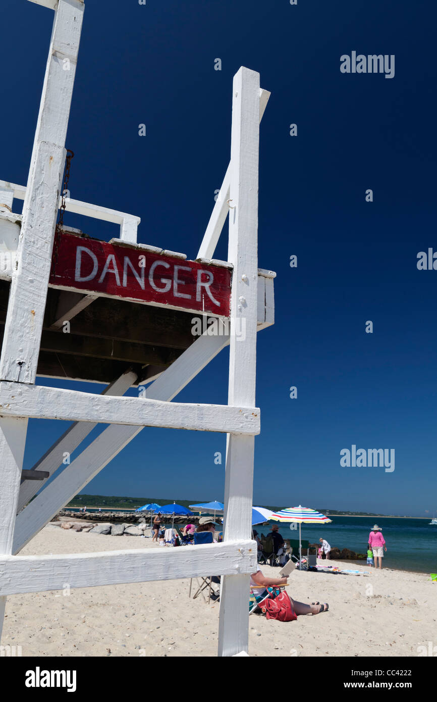 Stazione bagnino Menemsha Beach al Vigneto di Martha Cape Cod Massachusetts USA Foto Stock